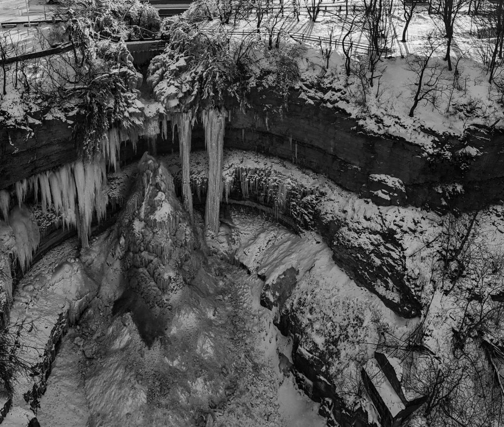default, Valaste waterfall, Estonia – landscape photo by Martin Marfeldt